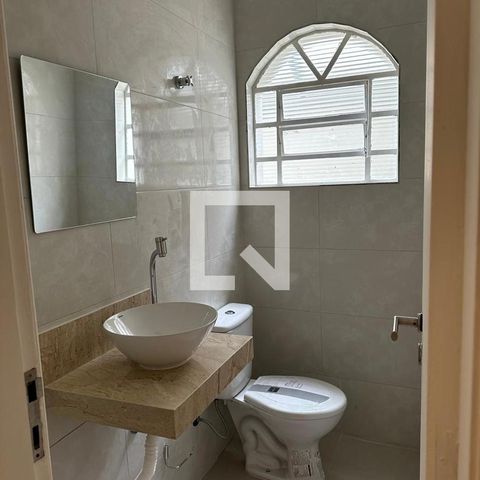 Casa à venda com 216m², 4 quartos e 5 vagas