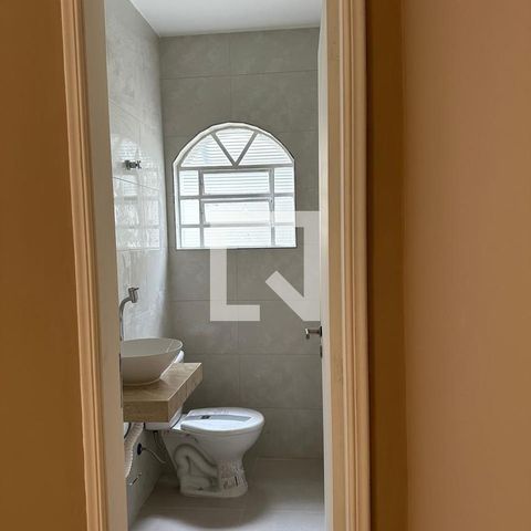 Casa à venda com 216m², 4 quartos e 5 vagas