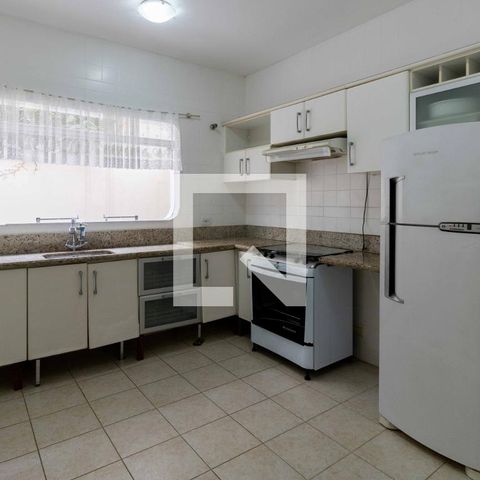Casa para alugar com 700m², 5 quartos e 6 vagasCozinha