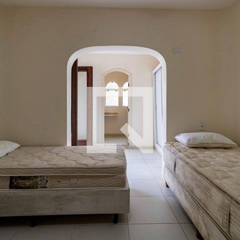 Casa para alugar com 700m², 5 quartos e 6 vagasQuarto 3 - Suíte