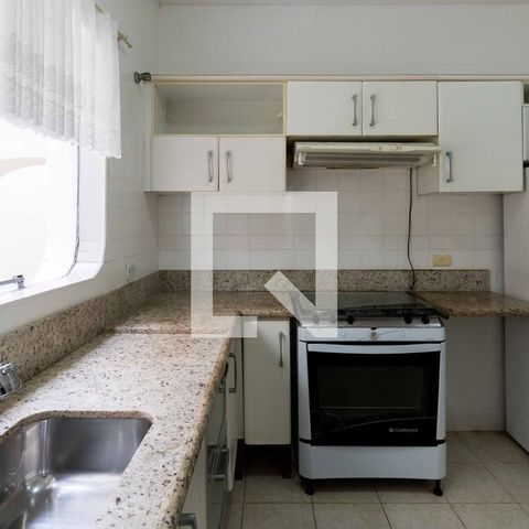 Casa para alugar com 700m², 5 quartos e 6 vagasCozinha