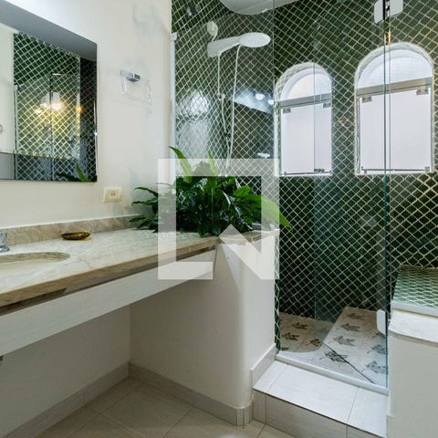 Casa para alugar com 700m², 5 quartos e 6 vagasBanheiro da Suíte 1