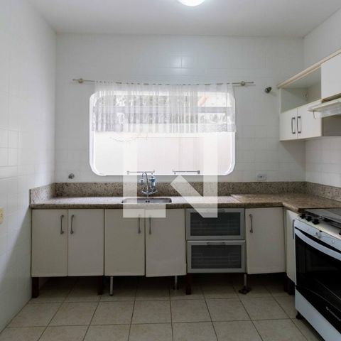 Casa para alugar com 700m², 5 quartos e 6 vagasCozinha