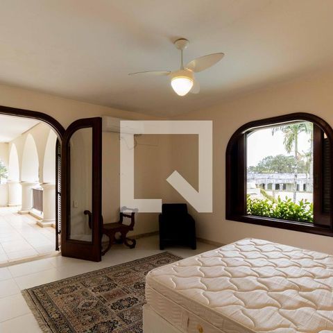 Casa para alugar com 700m², 5 quartos e 6 vagasQuarto 1 - Suíte