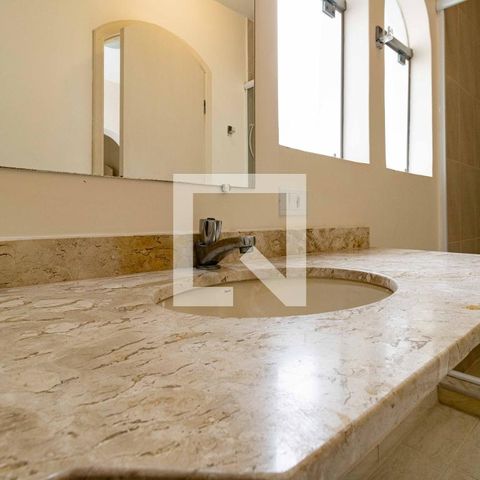 Casa para alugar com 700m², 5 quartos e 6 vagasBanheiro da Suíte 2