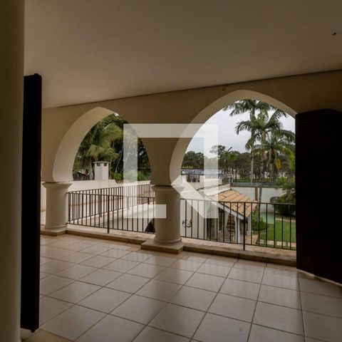 Casa para alugar com 700m², 5 quartos e 6 vagasVaranda