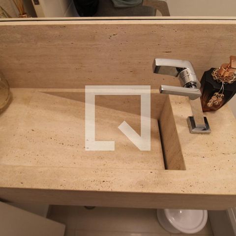 Casa à venda com 250m², 4 quartos e 4 vagasLavabo