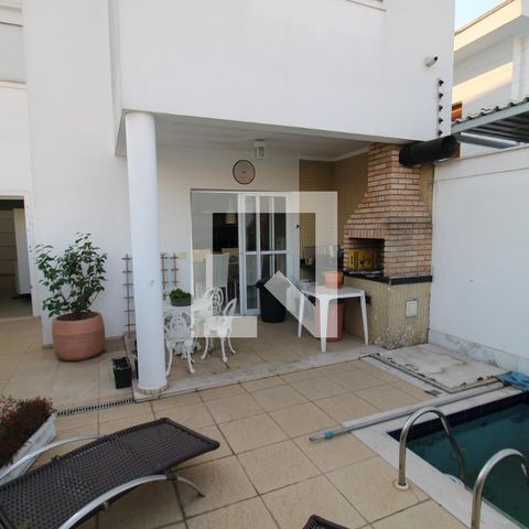 Casa à venda com 250m², 4 quartos e 4 vagasÁrea Comum
