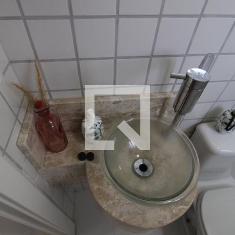 Casa à venda com 250m², 4 quartos e 4 vagasÁrea de Serviço - Banheiro