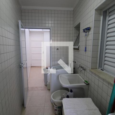 Casa à venda com 250m², 4 quartos e 4 vagasÁrea de Serviço