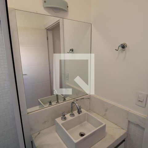 Casa à venda com 250m², 4 quartos e 4 vagasQuarto 3 - Banheiro