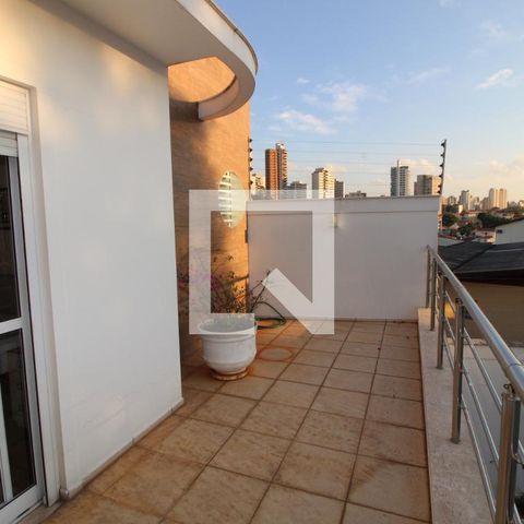 Casa à venda com 250m², 4 quartos e 4 vagasVaranda