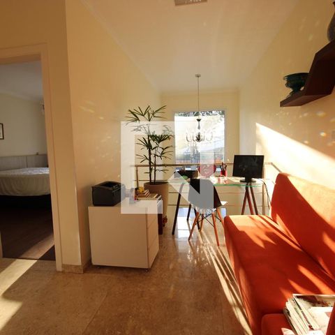 Casa à venda com 250m², 4 quartos e 4 vagasCorredor