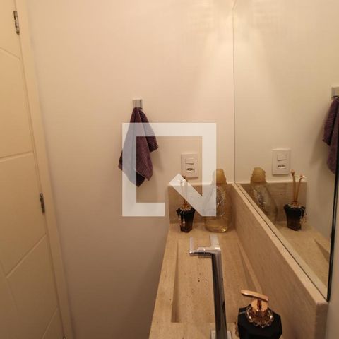 Casa à venda com 250m², 4 quartos e 4 vagasLavabo
