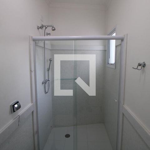 Casa à venda com 250m², 4 quartos e 4 vagasQuarto 4 - Banheiro