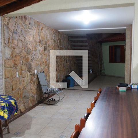 Casa à venda com 260m², 4 quartos e 1 vagaQuintal interno