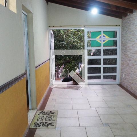 Casa à venda com 260m², 4 quartos e 1 vagav