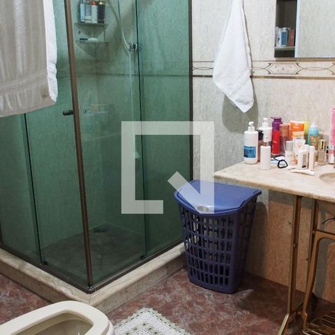 Casa à venda com 260m², 4 quartos e 1 vagaQuarto Suíte