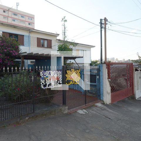 Casa à venda com 201m², 3 quartos e 2 vagasFachada