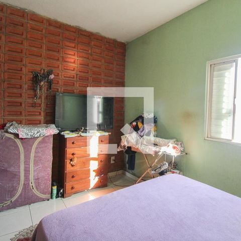 Casa à venda com 200m², 3 quartos e 2 vagas Casa à venda com 200m², 3 quartos e 2 vagasEdícula