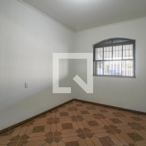 Casa à venda com 200m², 3 quartos e 2 vagas Casa à venda com 200m², 3 quartos e 2 vagasQuarto 1
