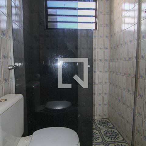 Casa à venda com 200m², 3 quartos e 2 vagas Casa à venda com 200m², 3 quartos e 2 vagasBanheiro Quarto 3