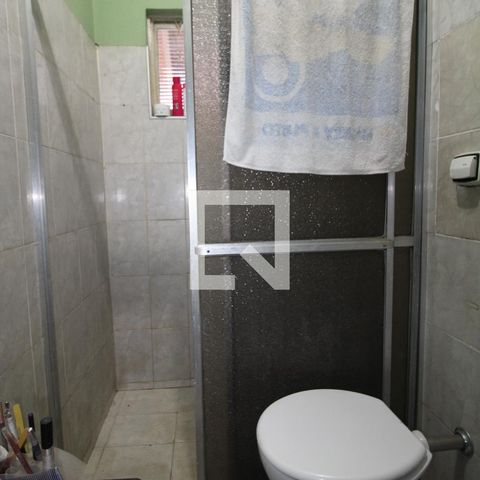 Casa à venda com 200m², 3 quartos e 2 vagas Casa à venda com 200m², 3 quartos e 2 vagasEdícula