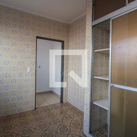 Casa à venda com 200m², 3 quartos e 2 vagas Casa à venda com 200m², 3 quartos e 2 vagasCozinha