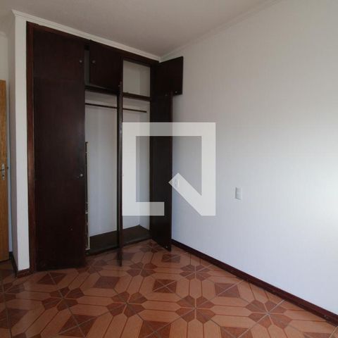 Casa à venda com 200m², 3 quartos e 2 vagas Casa à venda com 200m², 3 quartos e 2 vagasQuarto 3