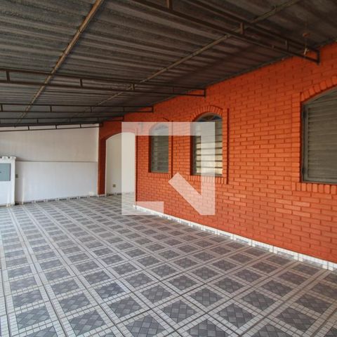 Casa à venda com 200m², 3 quartos e 2 vagas Casa à venda com 200m², 3 quartos e 2 vagasGaragem