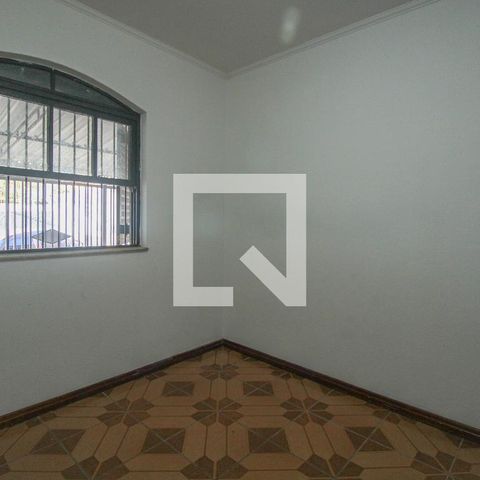 Casa à venda com 200m², 3 quartos e 2 vagas Casa à venda com 200m², 3 quartos e 2 vagasQuarto 1