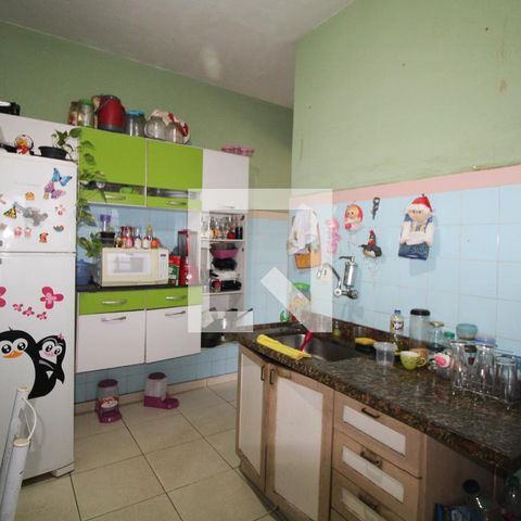 Casa à venda com 200m², 3 quartos e 2 vagas Casa à venda com 200m², 3 quartos e 2 vagasEdícula
