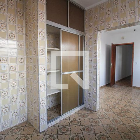 Casa à venda com 200m², 3 quartos e 2 vagas Casa à venda com 200m², 3 quartos e 2 vagasCozinha