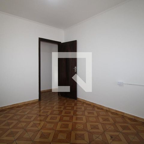 Casa à venda com 200m², 3 quartos e 2 vagas Casa à venda com 200m², 3 quartos e 2 vagasSala