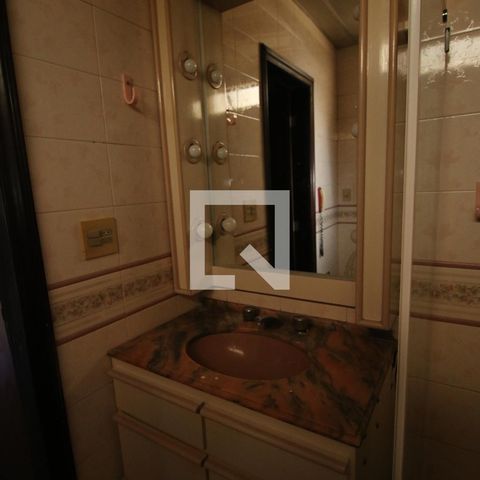 Casa à venda com 220m², 3 quartos e 1 vagaBanheiro da Suíte 2