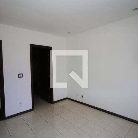 Casa à venda com 220m², 3 quartos e 1 vagaQuarto 1- Suíte
