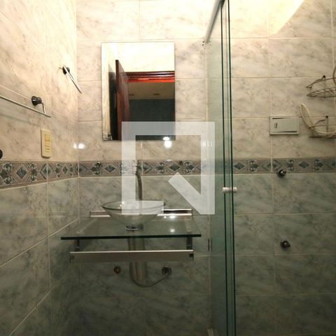 Casa à venda com 220m², 3 quartos e 1 vagaBanheiro da Suíte 2