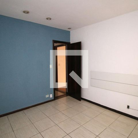 Casa à venda com 220m², 3 quartos e 1 vagaQuarto 3 - Suíte
