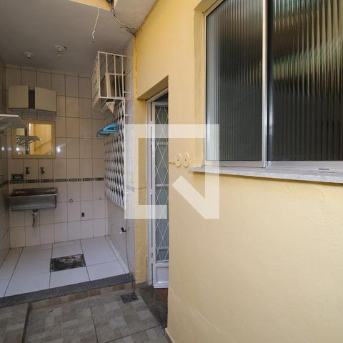 Casa à venda com 220m², 3 quartos e 1 vagaÁrea de Serviço