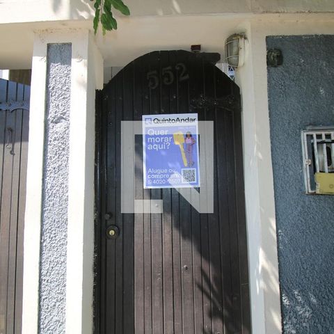 Casa à venda com 220m², 3 quartos e 1 vagaPlaca