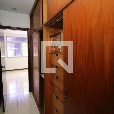 Casa à venda com 220m², 3 quartos e 1 vagaCloset da suíte 1