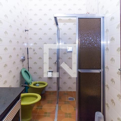 Casa à venda com 210m², 3 quartos e 5 vagas Casa à venda com 210m², 3 quartos e 5 vagasBanheiro 2