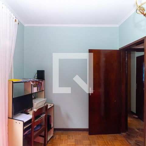 Casa à venda com 210m², 3 quartos e 5 vagas Casa à venda com 210m², 3 quartos e 5 vagasQuarto 2