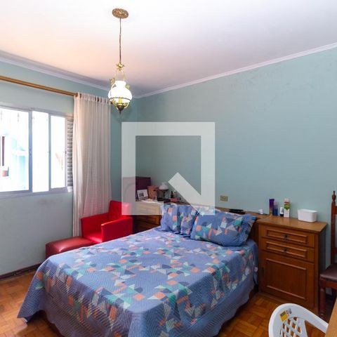 Casa à venda com 210m², 3 quartos e 5 vagas Casa à venda com 210m², 3 quartos e 5 vagasQuarto 3 - Suíte