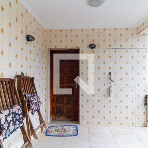 Casa à venda com 210m², 3 quartos e 5 vagas Casa à venda com 210m², 3 quartos e 5 vagasVaranda de Entrada
