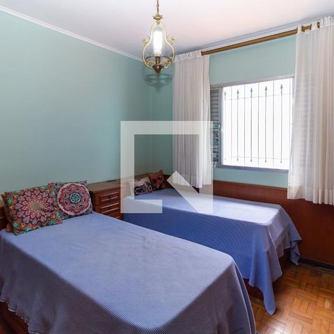 Casa à venda com 210m², 3 quartos e 5 vagas Casa à venda com 210m², 3 quartos e 5 vagasQuarto 1