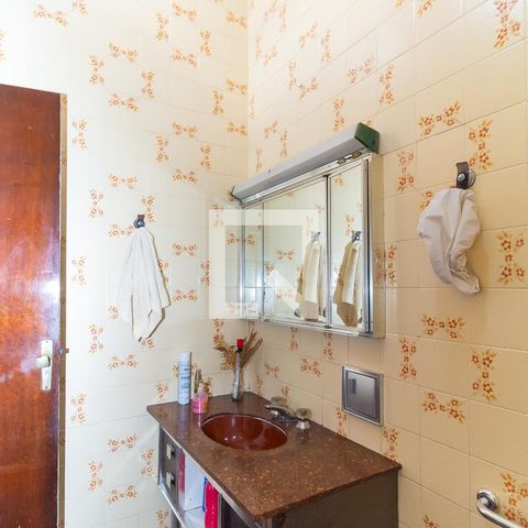 Casa à venda com 210m², 3 quartos e 5 vagas Casa à venda com 210m², 3 quartos e 5 vagasBanheiro da Suíte