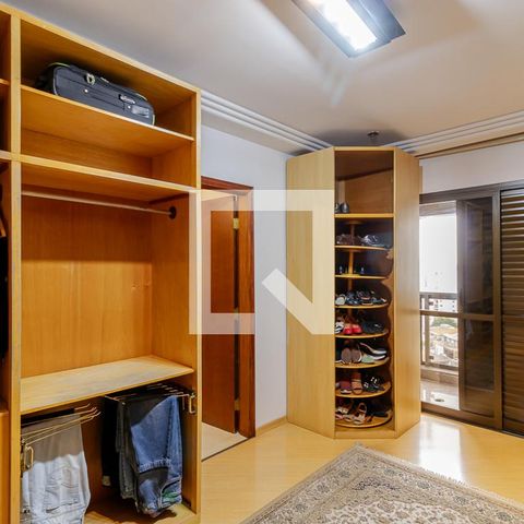 Apartamento à venda com 300m², 4 quartos e 4 vagasSuíte 2