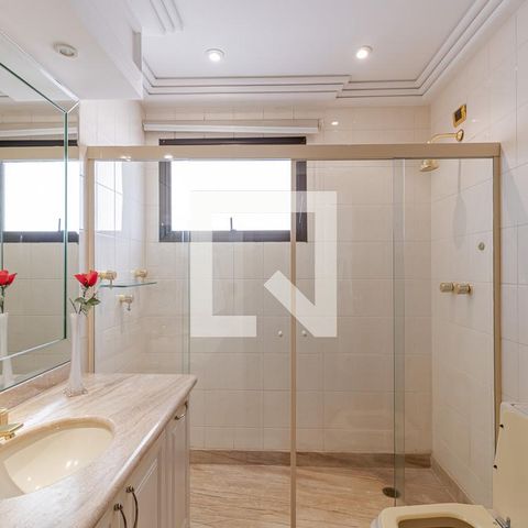 Apartamento à venda com 300m², 4 quartos e 4 vagasBanheiro da Suíte 3