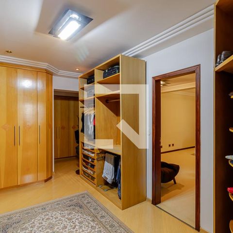 Apartamento à venda com 300m², 4 quartos e 4 vagasSuíte 2